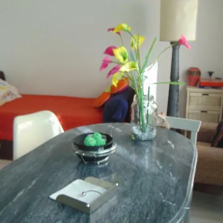 Simply Apartment *